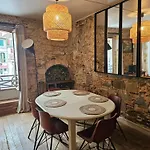 Authentique Et Chaleureux Au Coeur De Salies-de-bearn, Dans Le Quartier Historique Avec Commerces Et Restaurants Au Pied, A Deux Pas Des Thermes * Salies-de-Béarn