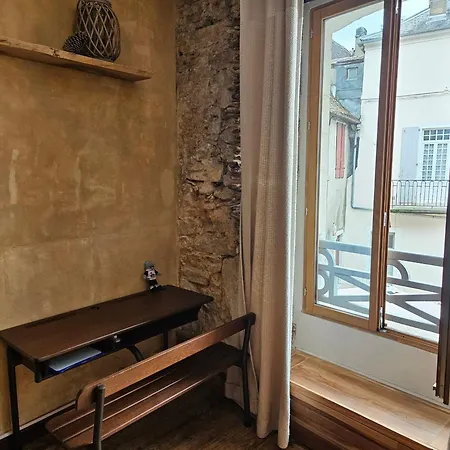 Duplex Chaleureux-6 Personnes- Centre Historique- Au Pied Des Commerces Et Thermes * Salies-de-Béarn